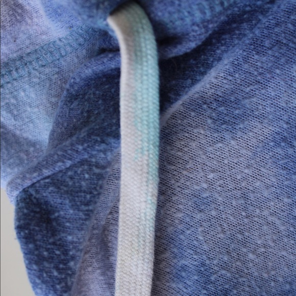 Hollister Cropped Sweater - Picture 3 of 4